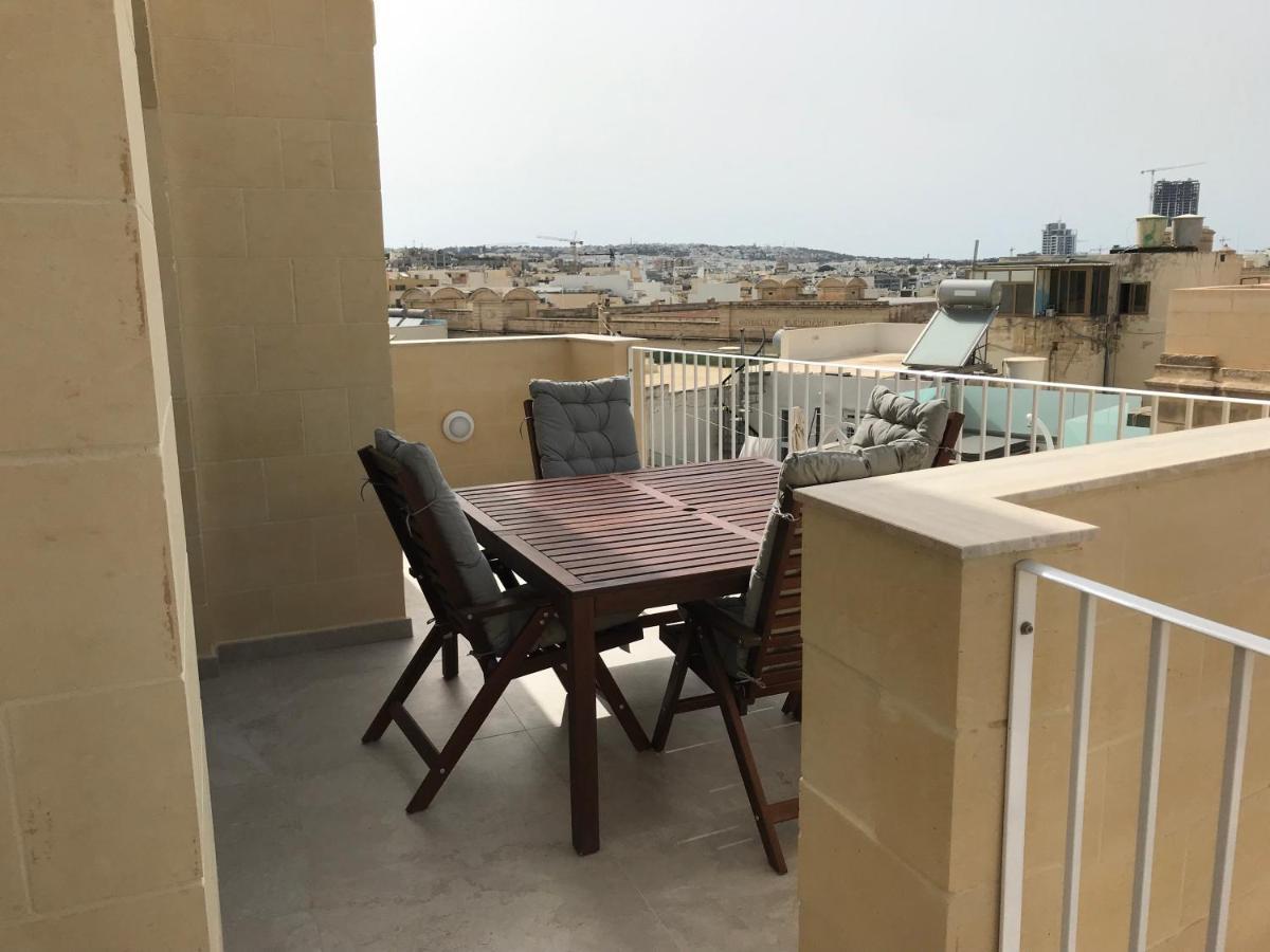 The Three Trees Apartments Sliema Exterior photo
