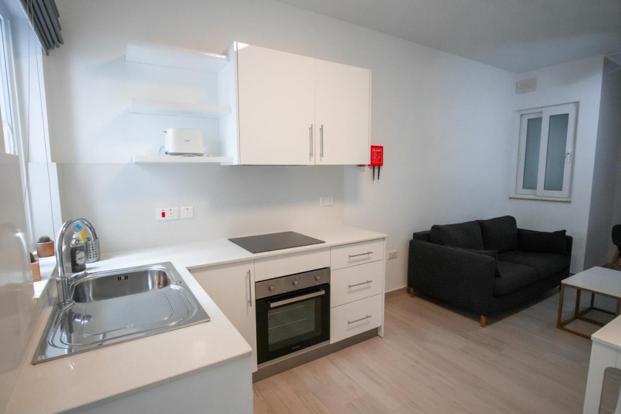 The Three Trees Apartments Sliema Exterior photo